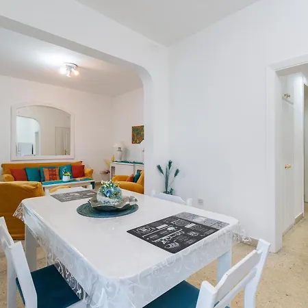 A Comfy Seafront 1br Apt, In Tower Road In By 360 Estates *