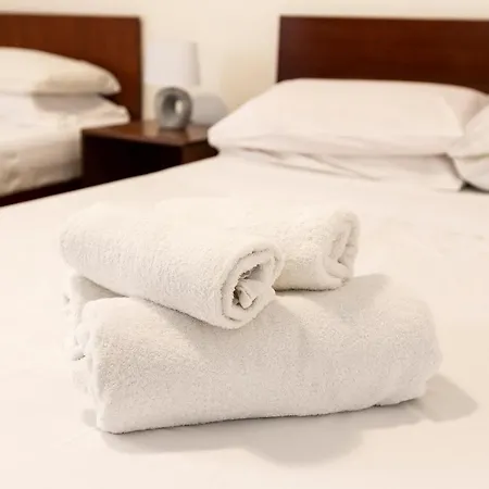 A Comfy Seafront 1br Apt, In Tower Road In By 360 Estates Appartamento