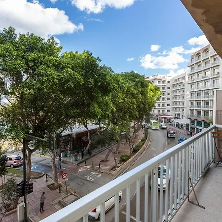 A Comfy Seafront 1br Apt, In Tower Road In By 360 Estates *