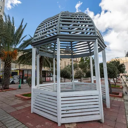 A Comfy Seafront 1br Apt, In Tower Road In By 360 Estates